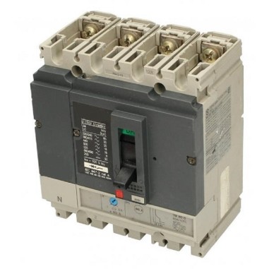 Interruptores automáticos en caja moldeada